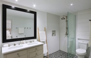 Beachi, Paynes Bay, St. James, Barbados