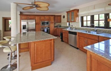 Blue Moon, Clinketts, St. Peter, Barbados