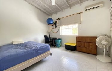 Arrixtu, Club Morgan, Christ Church, Barbados
