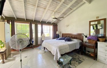 Arrixtu, Club Morgan, Christ Church, Barbados